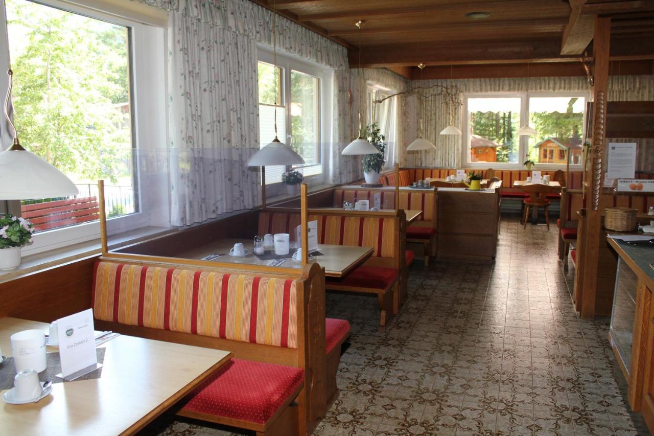 Hotel Garni Waldhof - Wohlfühlen am Lech Stanzach Exterior foto