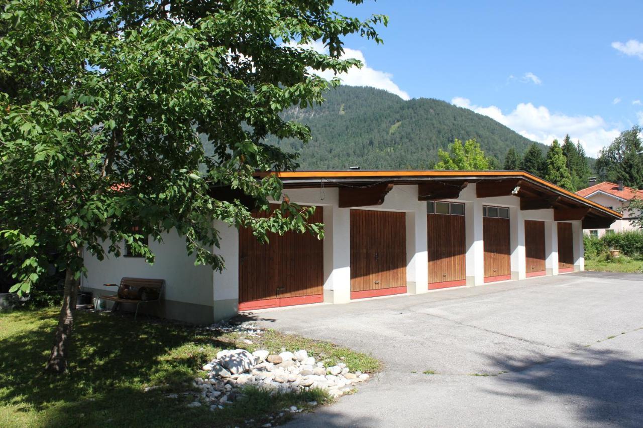 Hotel Garni Waldhof - Wohlfühlen am Lech Stanzach Exterior foto