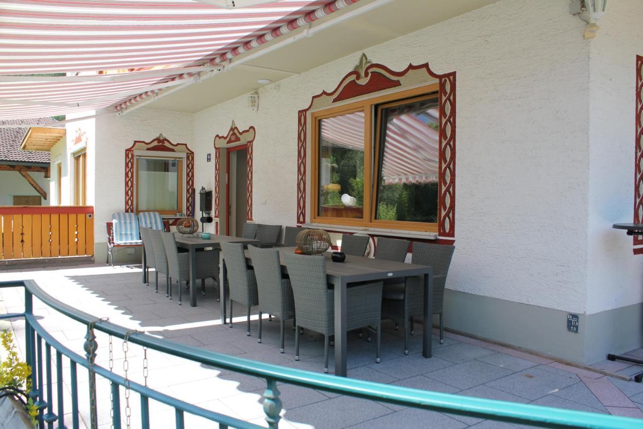 Hotel Garni Waldhof - Wohlfühlen am Lech Stanzach Exterior foto